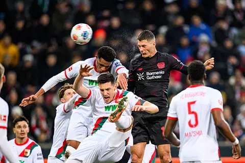 ليفركوزن يسقط أمام أوجسبورج.. وعمورة يقود فولفسبورج للفوز على يونيون برلين في البوندسليجا